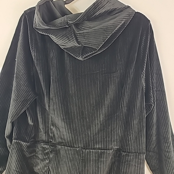 NEW Fabletics Plush Rib Hooded Black Zip One Piece Wide Leg Jumpsuit Size XXL - Picture 8 of 8